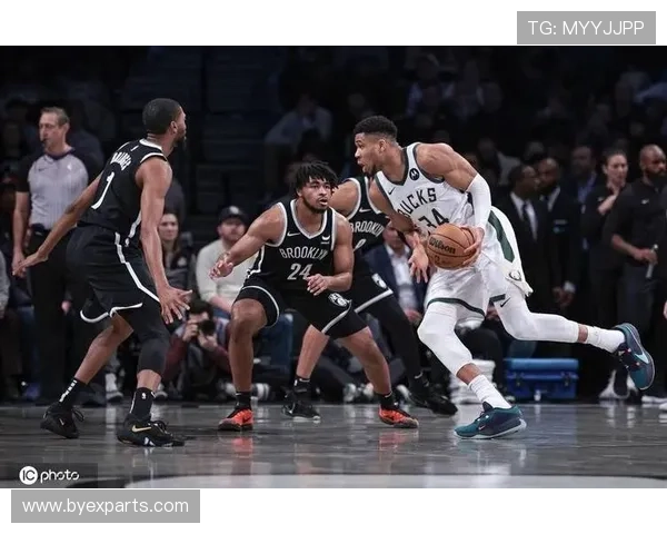 后场强援 卡梅隆托马斯加盟雄鹿